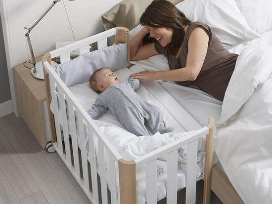 Colecho: ¿Deberíamos dormir con el bebé?